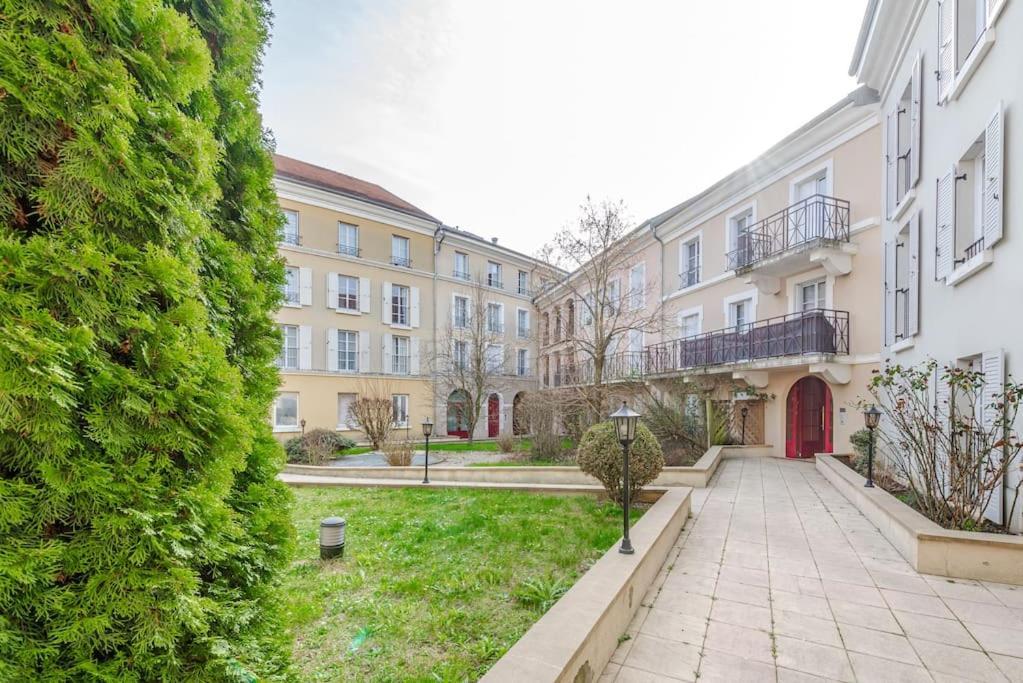 La Place De Toscane 1 Apartment *
